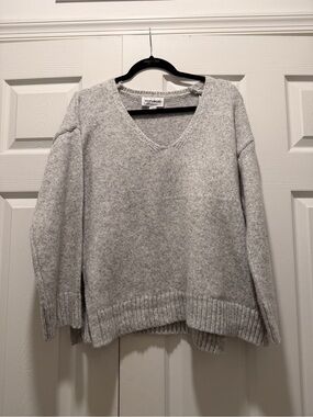 For The Republic Light Gray V-Neck Sweater